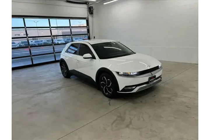 $20990 : Hyundai IONIQ 5 2022 AWD SE image 5