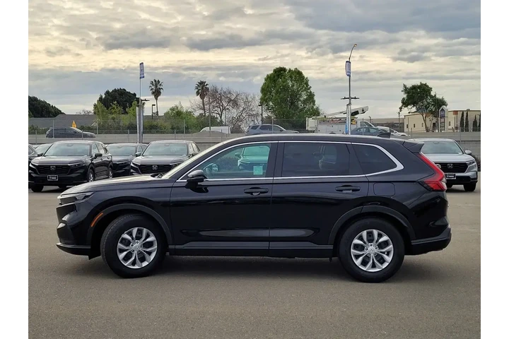 $28488 : Honda CR-V 2025 LX 4dr SUV image 8