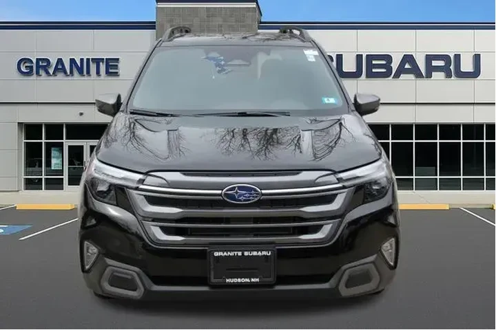 $39499 : Subaru Forester 2025 AWD Lim image 5