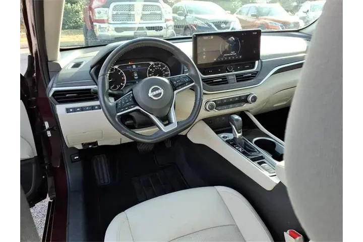 $20595 : Nissan Altima 2024 2.5 SV 4d image 8