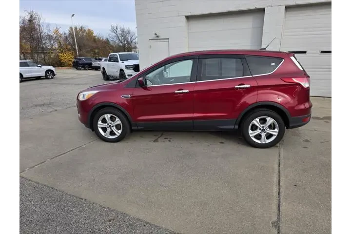 $4800 : Ford Escape 2016 AWD SE 4dr image 8