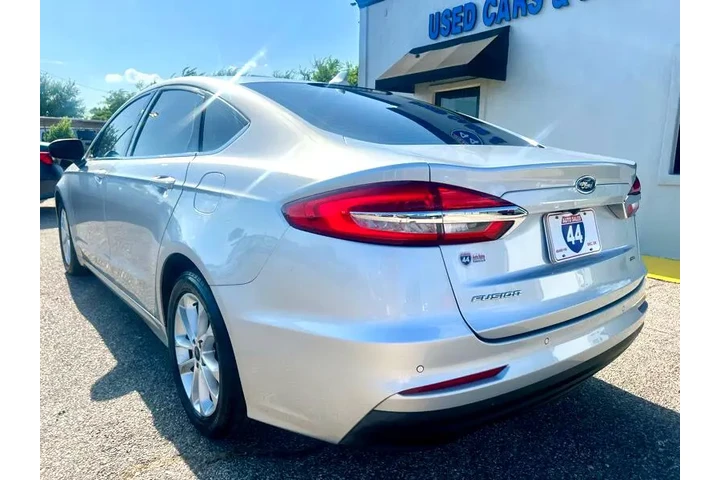 $14995 : 2019 Fusion SE image 5