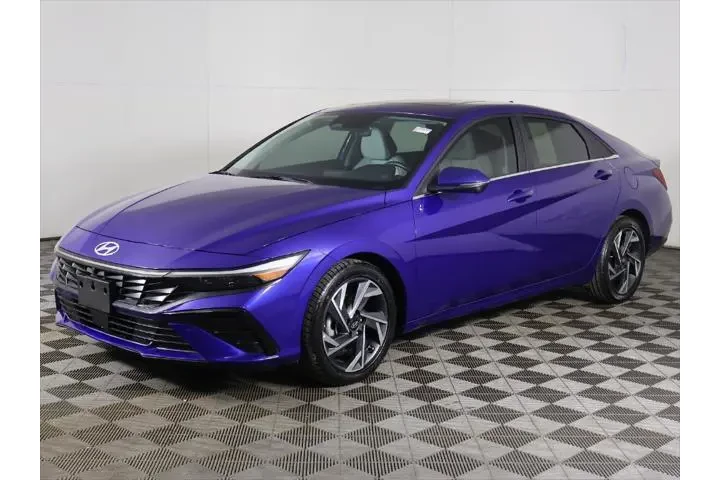 $20983 : Hyundai ELANTRA 2024 Limited image 9