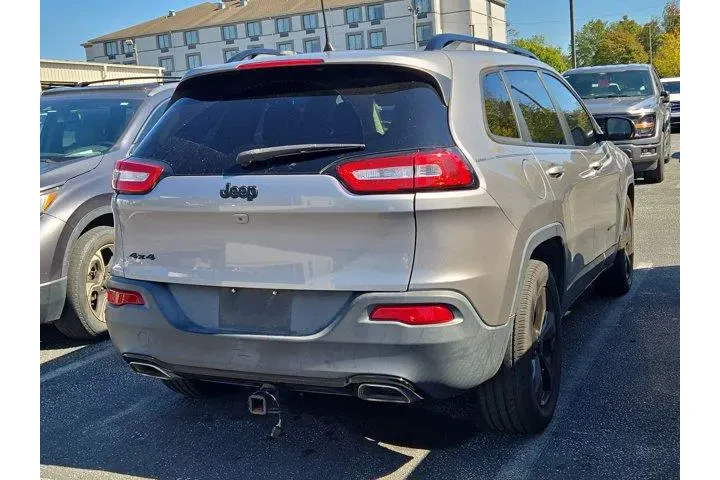 $10995 : Jeep Cherokee 2018 4x4 Latit image 4