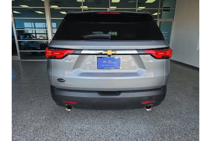 $27599 : Chevrolet Traverse 2023 LS 4 image 3