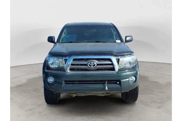 $18561 : Toyota Tacoma 2010 4x4 V6 4d image 7
