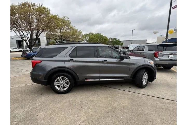 $28791 : Ford Explorer 2023 XLT 4dr S image 4
