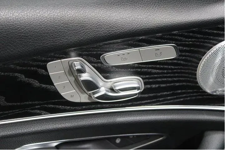 $24981 : Mercedes-Benz E-Class 2020 E image 4