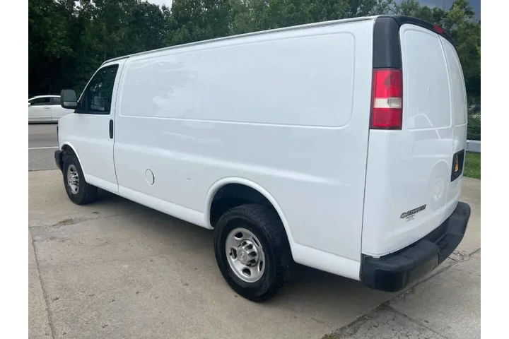 $11500 : 2017 Express 2500 image 8
