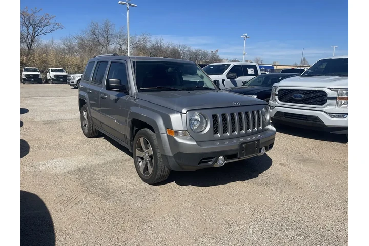 $10659 : Jeep Patriot 2016 Latitude 4 image 2