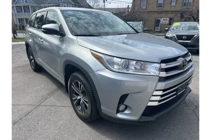 $18995 : 2017 Highlander LE Plus image 7