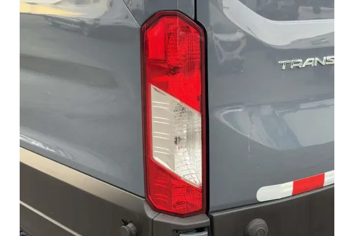$27998 : Ford Transit 2019 250 3dr LW image 9