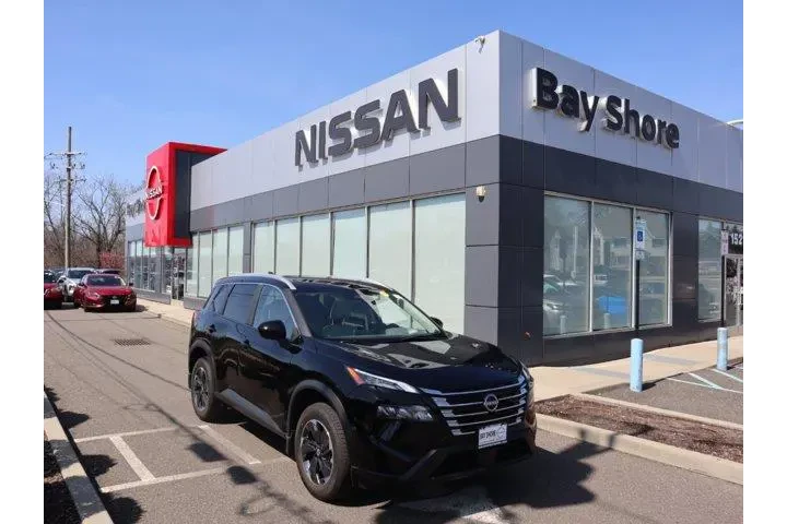 $28044 : Nissan Rogue 2025 AWD SV 4dr image 2