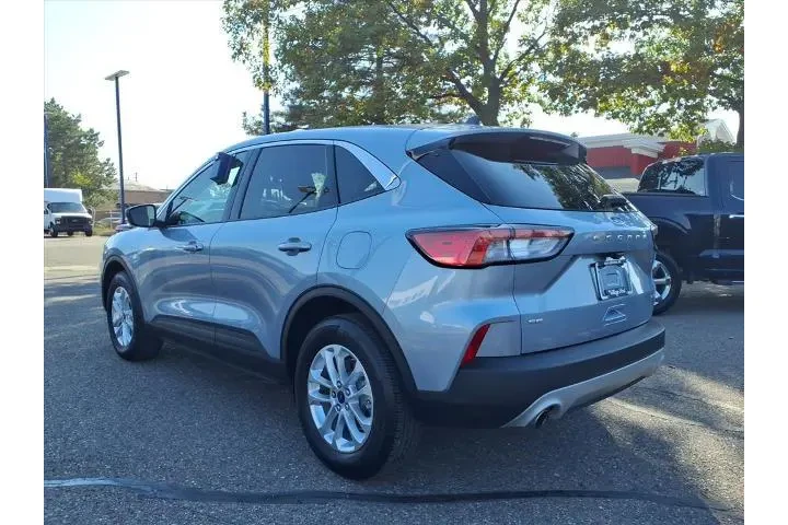 $21580 : Ford Escape 2022 AWD SE 4dr image 9