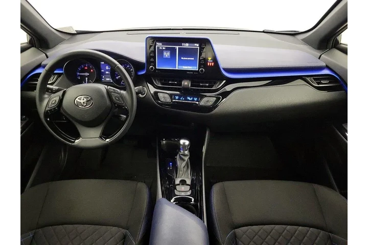 $21998 : Toyota C-HR 2020 XLE 4dr Cro image 9