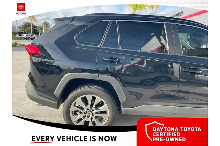$31000 : Toyota RAV4 2023 XLE Premium image 7