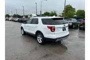$11980 : 2017 Explorer XLT thumbnail