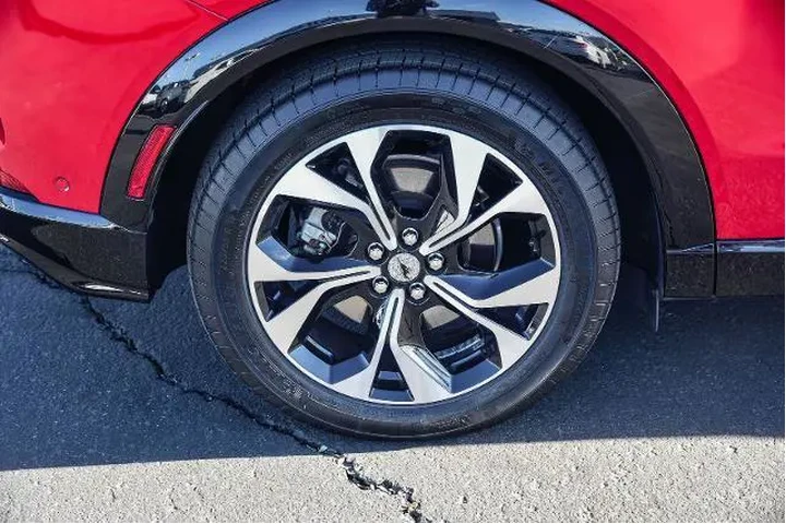 $24995 : Ford Mustang Mach-E 2022 AWD image 9