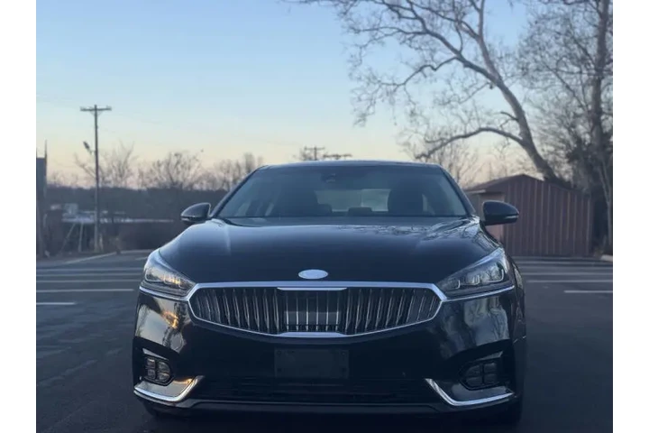 $8999 : 2017 Cadenza Technology image 3