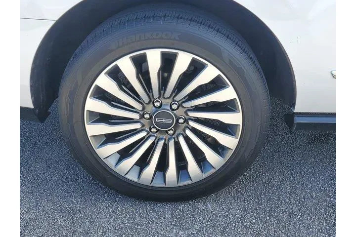 $32990 : Lincoln Navigator 2019 4x4 R image 7