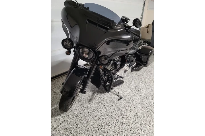 $35000 : 2017 Harley Davidson touring image 7
