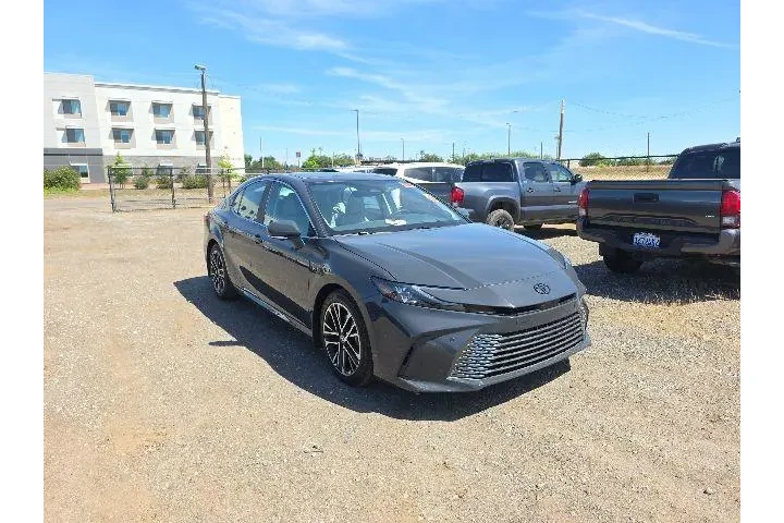 $38900 : Toyota Camry 2025 SE 4dr Sed image 1