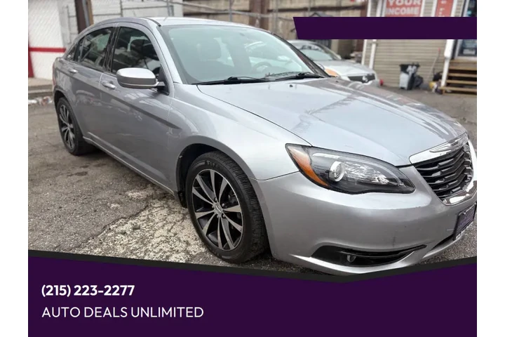 $11995 : 2013 200 Touring image 1