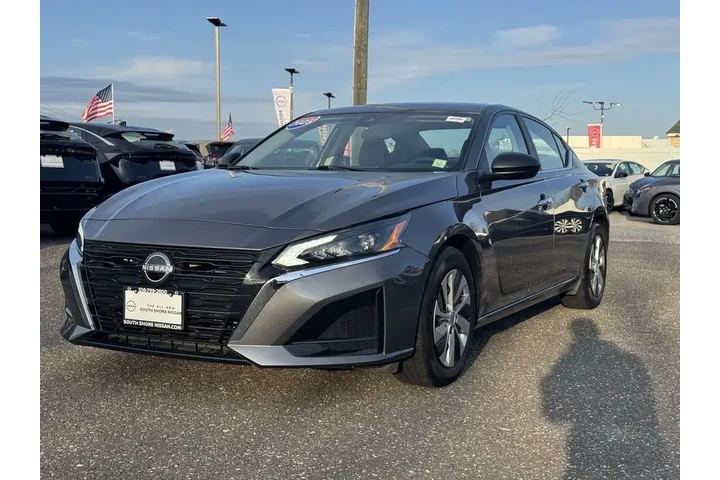 $19595 : Nissan Altima 2025 2.5 S 4dr image 4