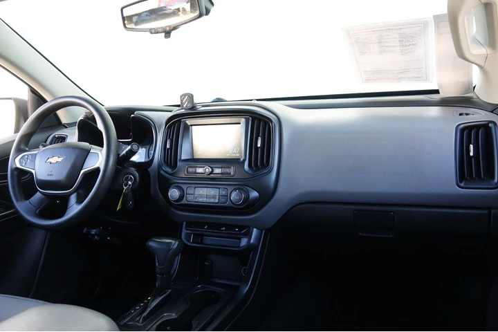 $12990 : 2018 Colorado WT image 7