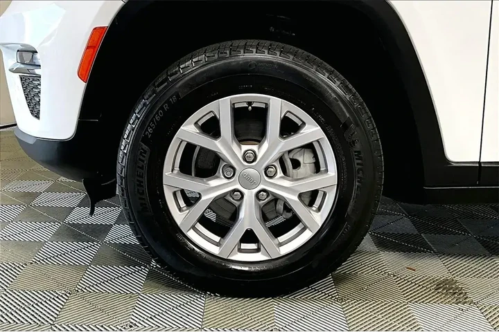 $31841 : Jeep Grand Cherokee 2022 4x2 image 8