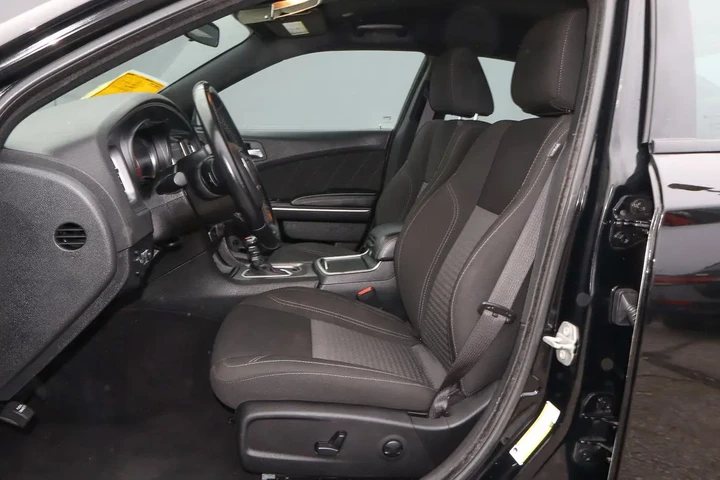 $18688 : 2023 Charger SXT image 7