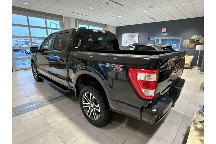 $34974 : Ford F-150 2023 4x4 XL 4dr S image 5