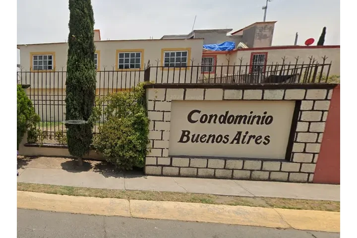 $1500000 : CASA EN PRIVADA EN LAS AMEARIC image 1