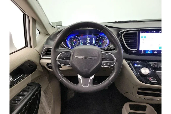 $23998 : Chrysler Pacifica 2022 Touri image 10