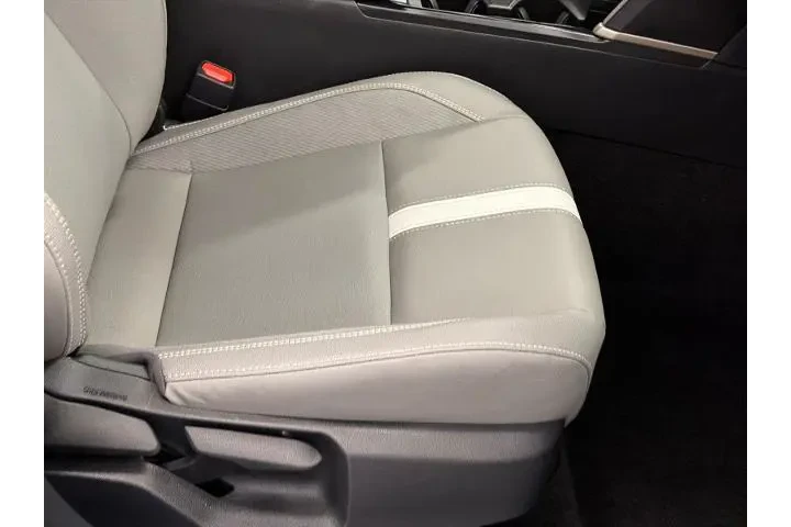 $27500 : Toyota Camry 2025 SE 4dr Sed image 10