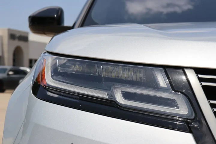 $27524 : 2018 Range Rover Velar R-Dyna image 6