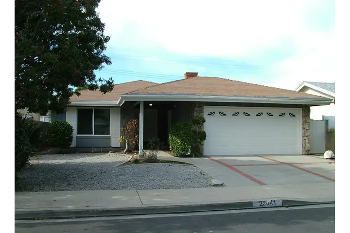 $2099 : with utilities 🏝 Carson 🏝 image 1