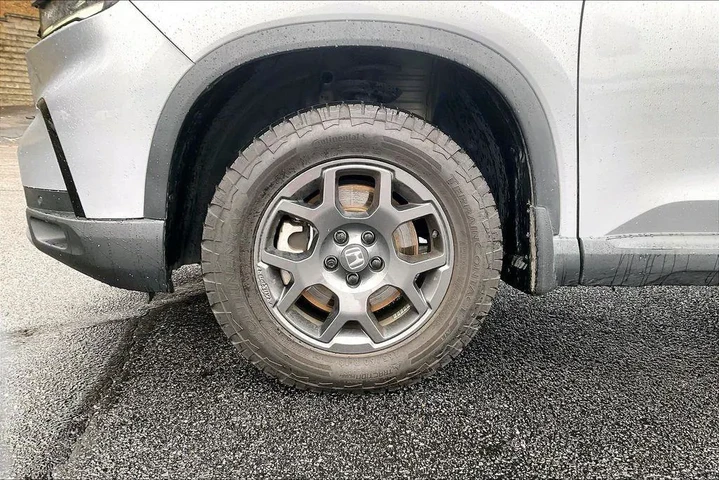 $39941 : Honda Pilot 2023 AWD TrailSp image 4