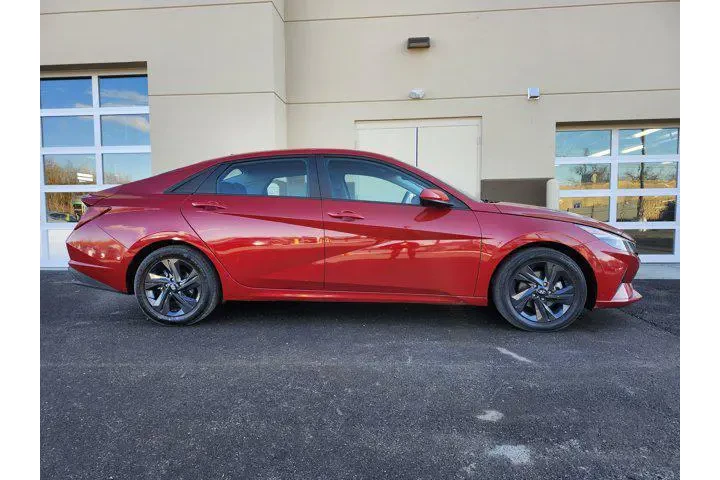 $16546 : Hyundai ELANTRA 2022 SEL 4dr image 2