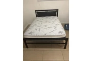 Cama Queen Size con colchon