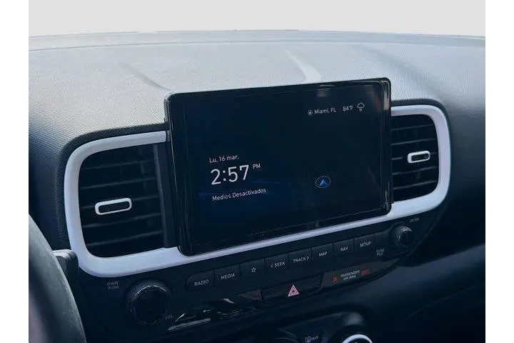 $15853 : Hyundai VENUE 2023 Limited 4 image 10