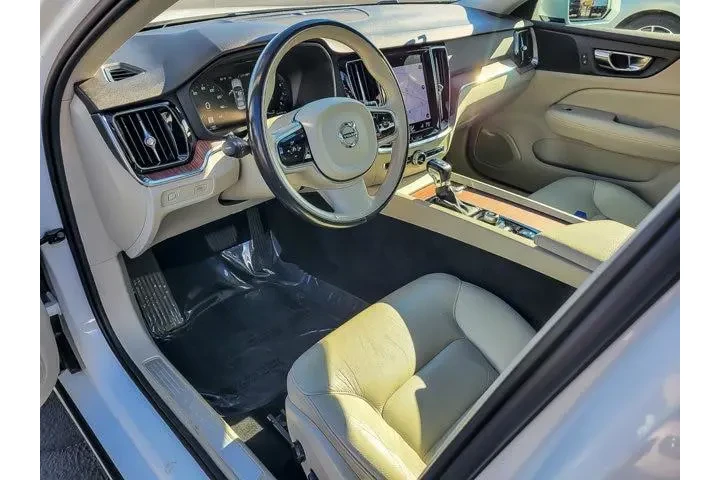 $22880 : Volvo S60 2021 T5 Momentum 4 image 10