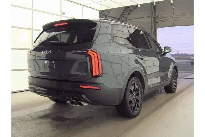 $24799 : Kia Telluride 2022 AWD EX 4d image 2