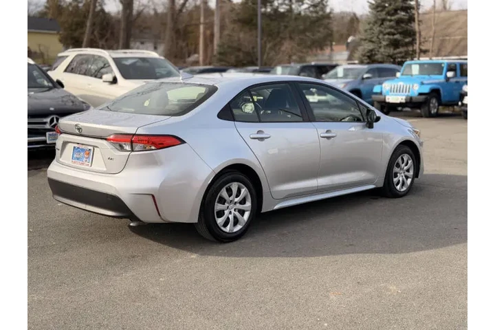 $19995 : 2023 Corolla LE image 6