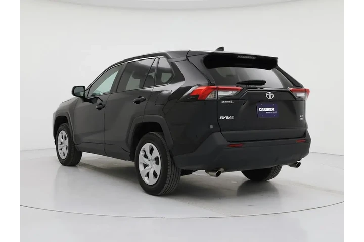 $29998 : Toyota RAV4 2025 AWD LE 4dr image 2