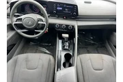 $8999 : Hyundai ELANTRA 2021 SE 4dr thumbnail