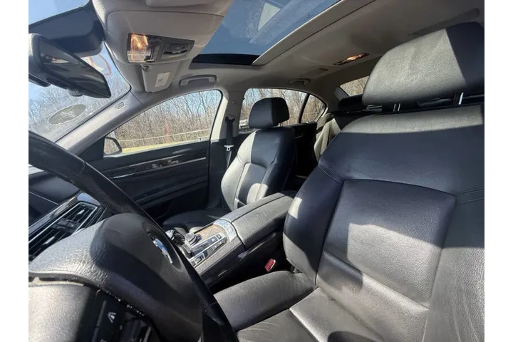$11999 : 2015 BMW 7 Series 740Li image 8