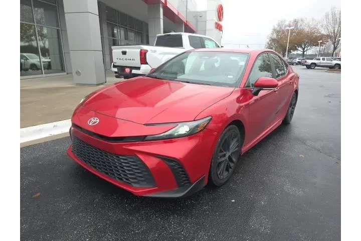 $26751 : Toyota Camry 2025 SE 4dr Sed image 3