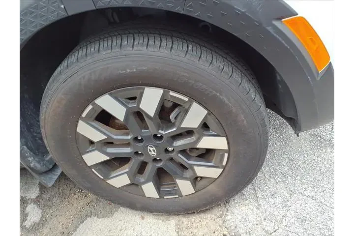 $26895 : Hyundai SANTA CRUZ 2025 SEL image 8