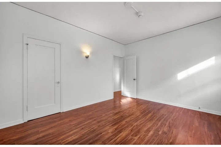 $1540 : Beautiful 1 bedroom in Gardena image 5